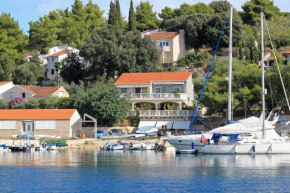 Отель Apartments and rooms by the sea Lumbarda, Korcula - 4442  Люмбарда